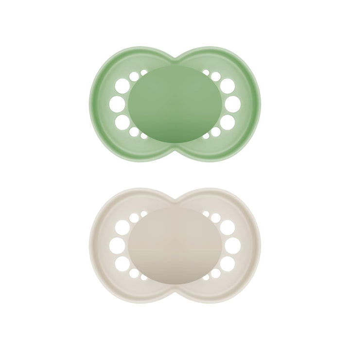 Suzete MAM Original, pachet de 2, suzete pentru bebeluși prietenoase cu dinții, fabricate din materiale sustenabile și bioregenerabile, tetine din silicon MAM SkinSoft, cu cutie pentru suzetă, 6-16 luni, verde/bej