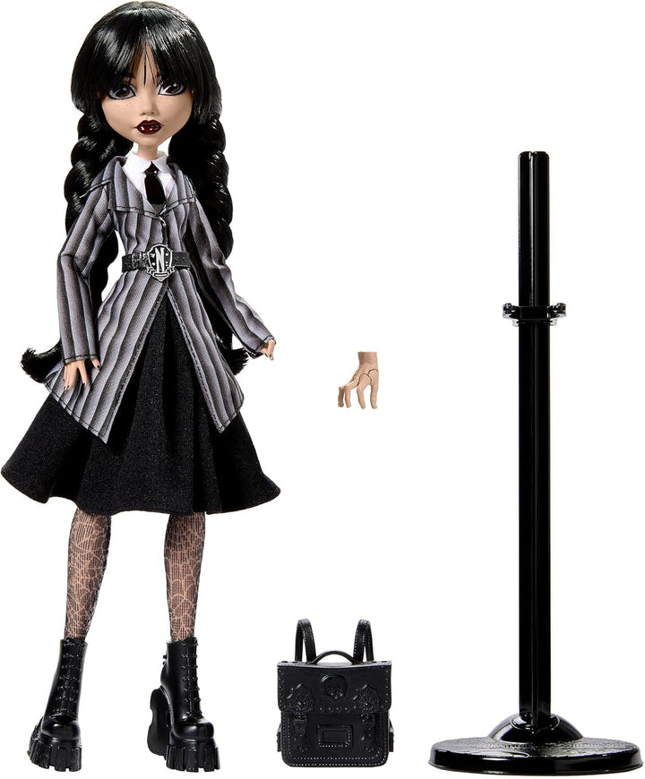 Păpușă și accesorii Monster High Wednesday, figurină de colecție Wednesday Addams în uniforma Nevermore Academy cu mână și rucsac Icy Cold, suport pentru păpușă, HXJ04 Papusi Naty Shop