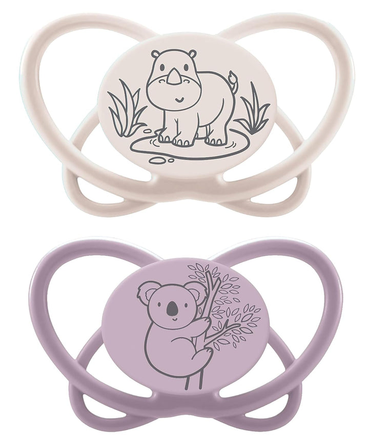 nip - Butterfly | 0-6 luni | Pachet de 2 | Suzetă pentru bebeluși, prietenoasă cu alăptarea și cu dinții, inclusiv cutie pentru suzetă. Suzetă sustenabilă cu tetină din silicon moale, aparat de pârțit/Mick Brother